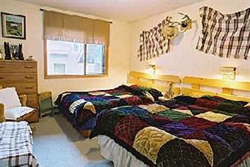 Golden Dreams B&B Вістлер Екстер'єр фото